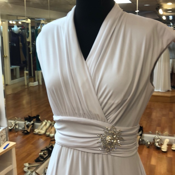 Women’s graduation dress, sleeveless - Picture 2 of 8